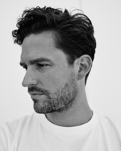 File:Alaric SidePortrait.jpg